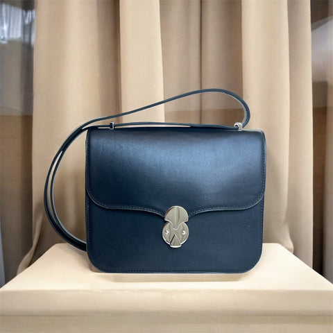 Eynou Aura Bag – Handcrafted in black Full-Grain Leather